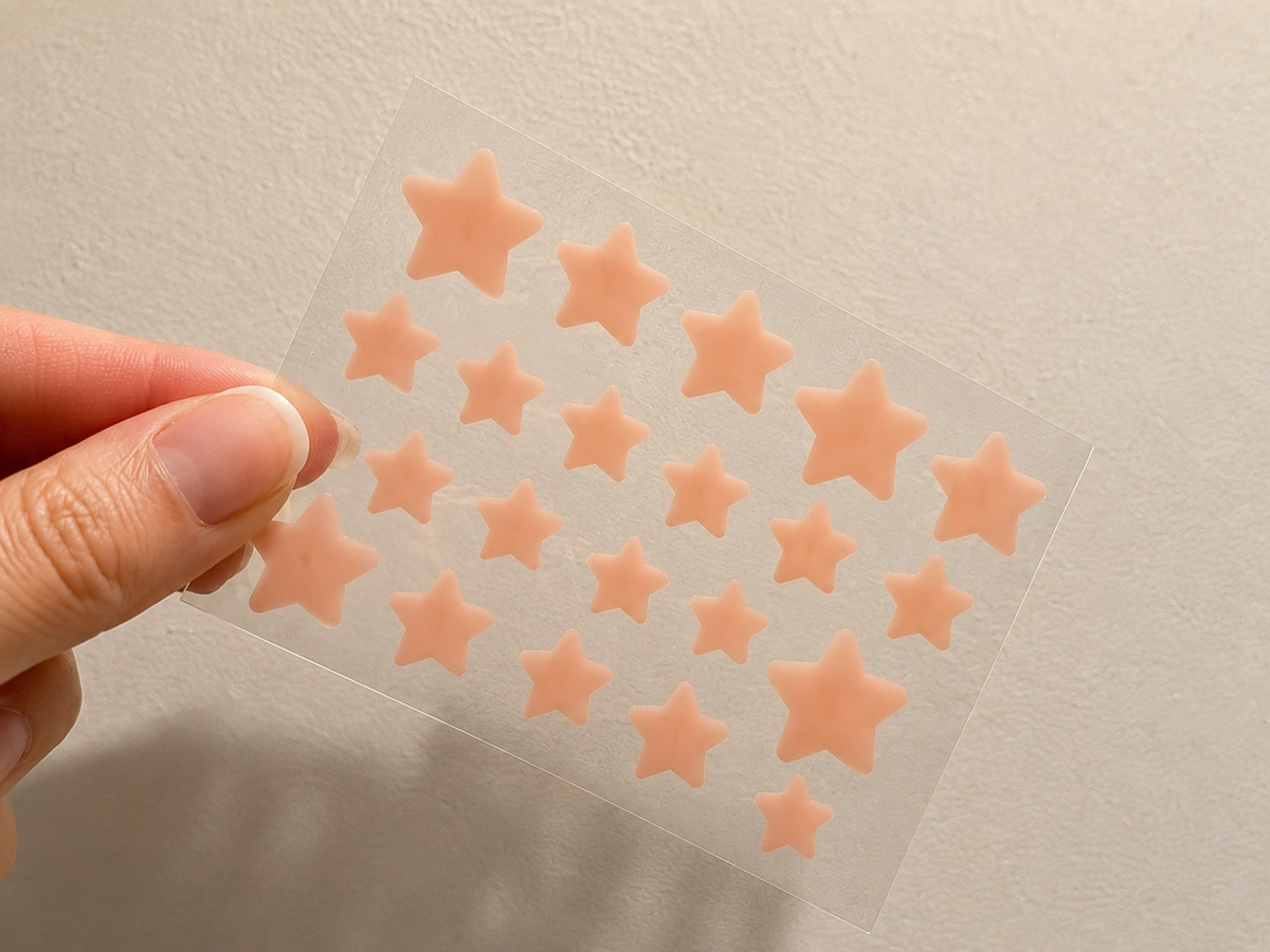 Patch Étoile Anti-Acné — Traite. Protège. Embellit.